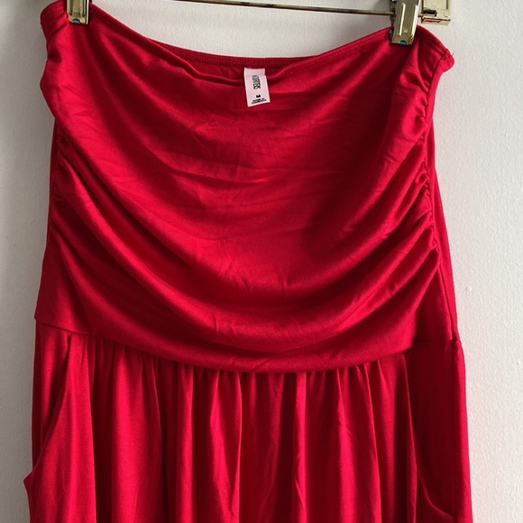 Red tube top dress - Picture 4 of 5